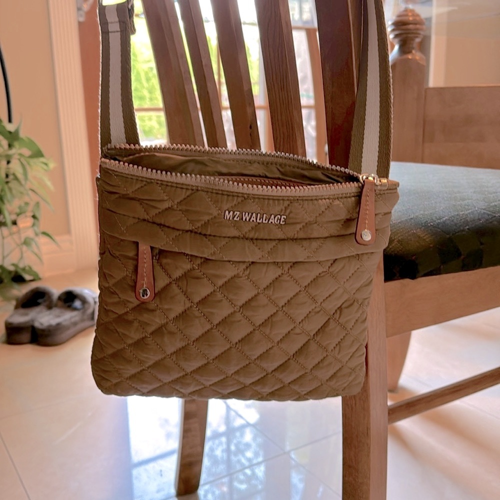 MZ WALLACE Metro FLAT CROSSBODY